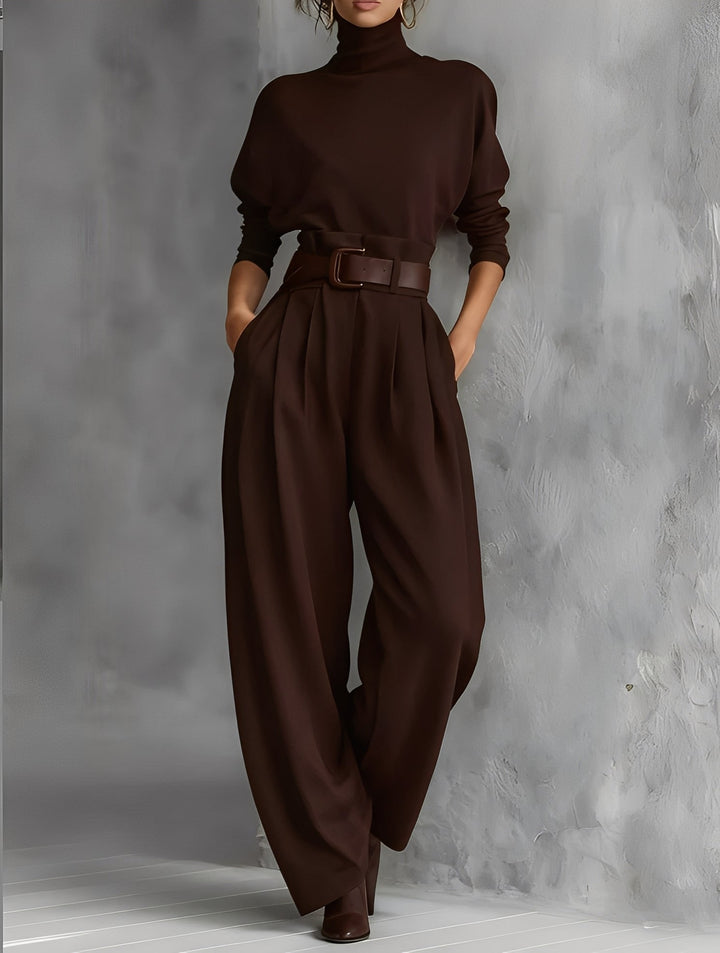 Maria – set with turtleneck and straight-leg pants